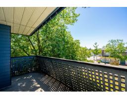 207 17661 58A AVENUE, Surrey, British Columbia