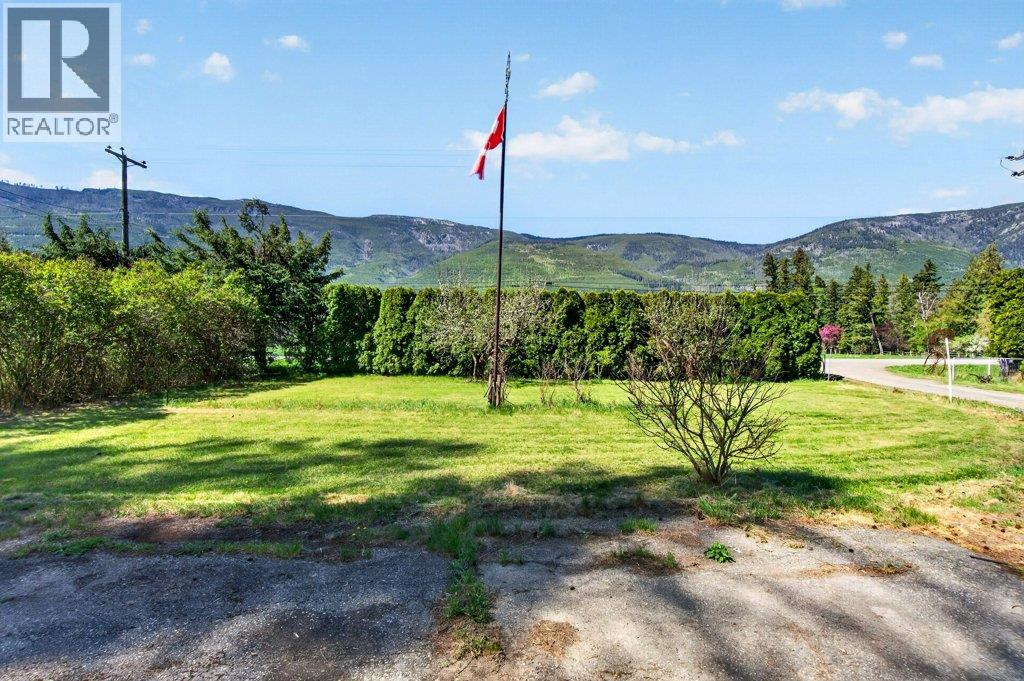 97 Salmon River Road, Salmon Arm, British Columbia  V1E 3E2 - Photo 6 - 10386213