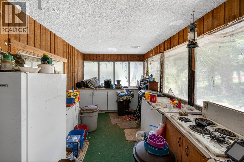 97 Salmon River Road, Salmon Arm, British Columbia  V1E 3E2 - Photo 31 - 10386213