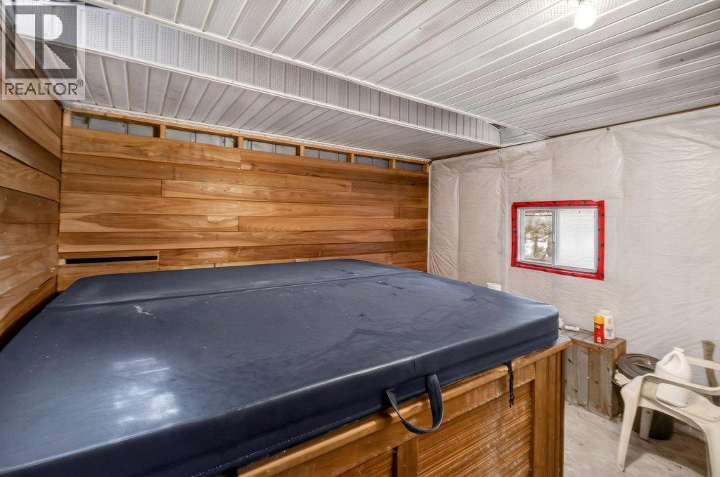 97 Salmon River Road, Salmon Arm, British Columbia  V1E 3E2 - Photo 42 - 10386213