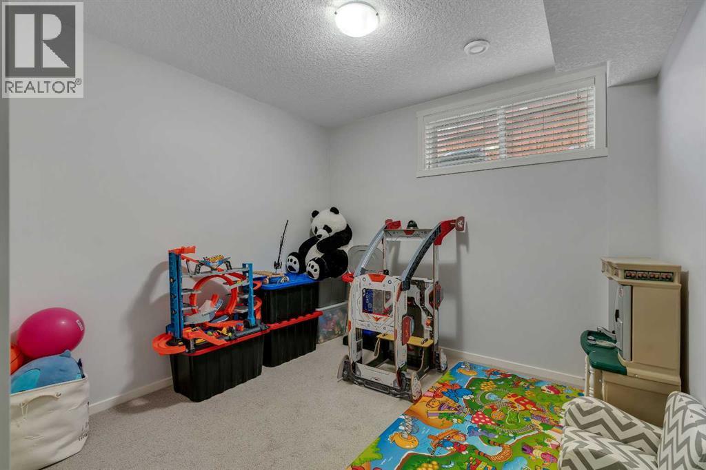 151 Stonemere Green, Chestermere, Alberta  T1X 0S2 - Photo 32 - A2338361