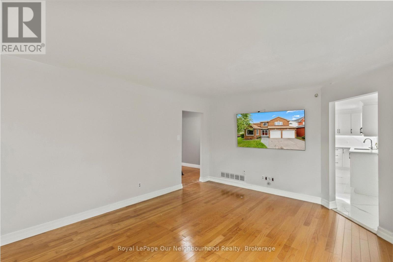 56 Glenabbey Drive, Clarington, Ontario  L1E 2B5 - Photo 9 - E13688062