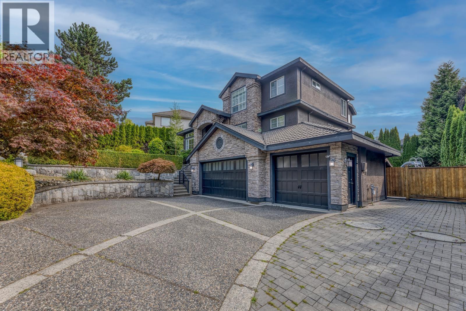 3067 Plateau Boulevard, Coquitlam, British Columbia  V3E 2Y7 - Photo 3 - R3156596