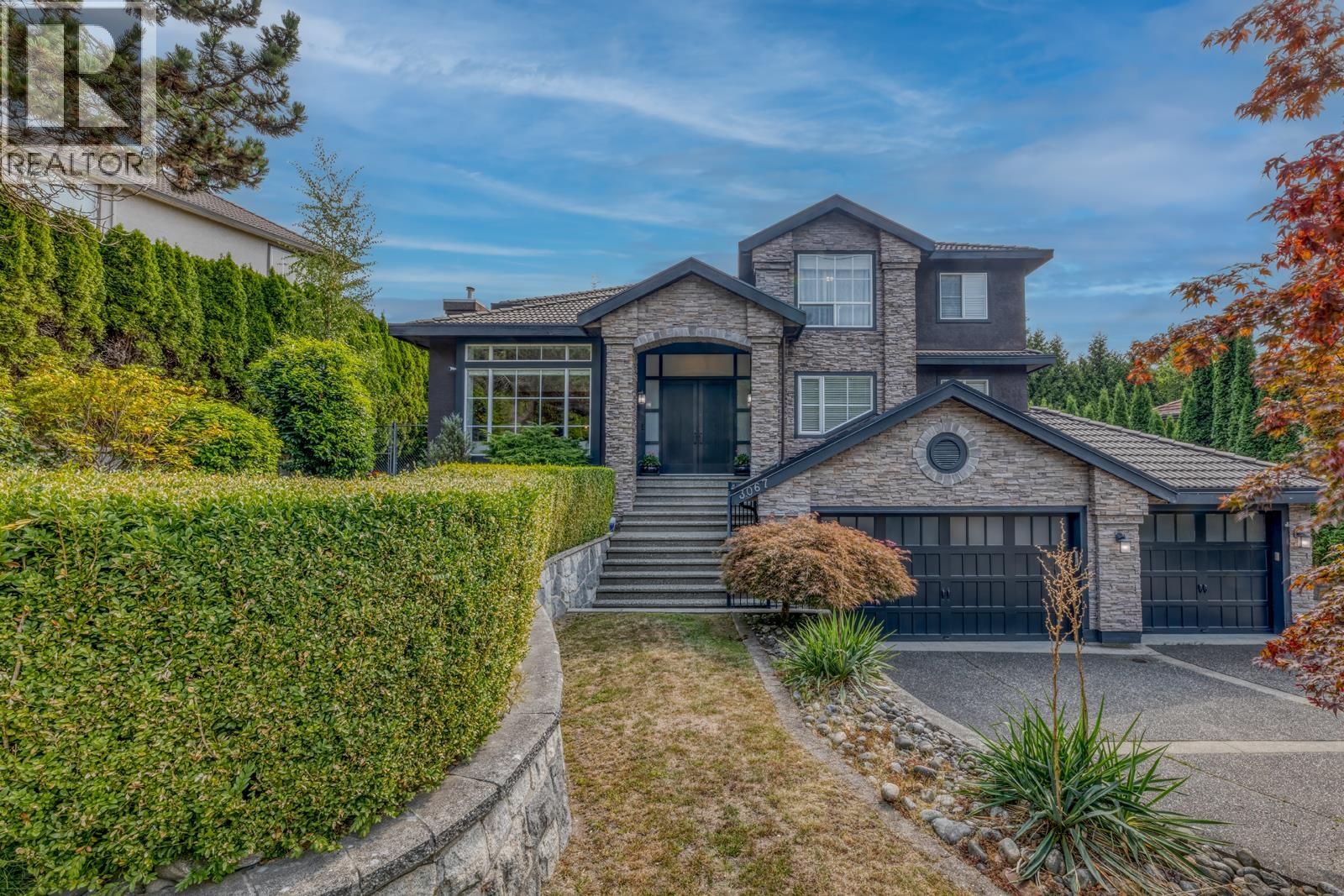 3067 Plateau Boulevard, Coquitlam, British Columbia  V3E 2Y7 - Photo 2 - R3156596