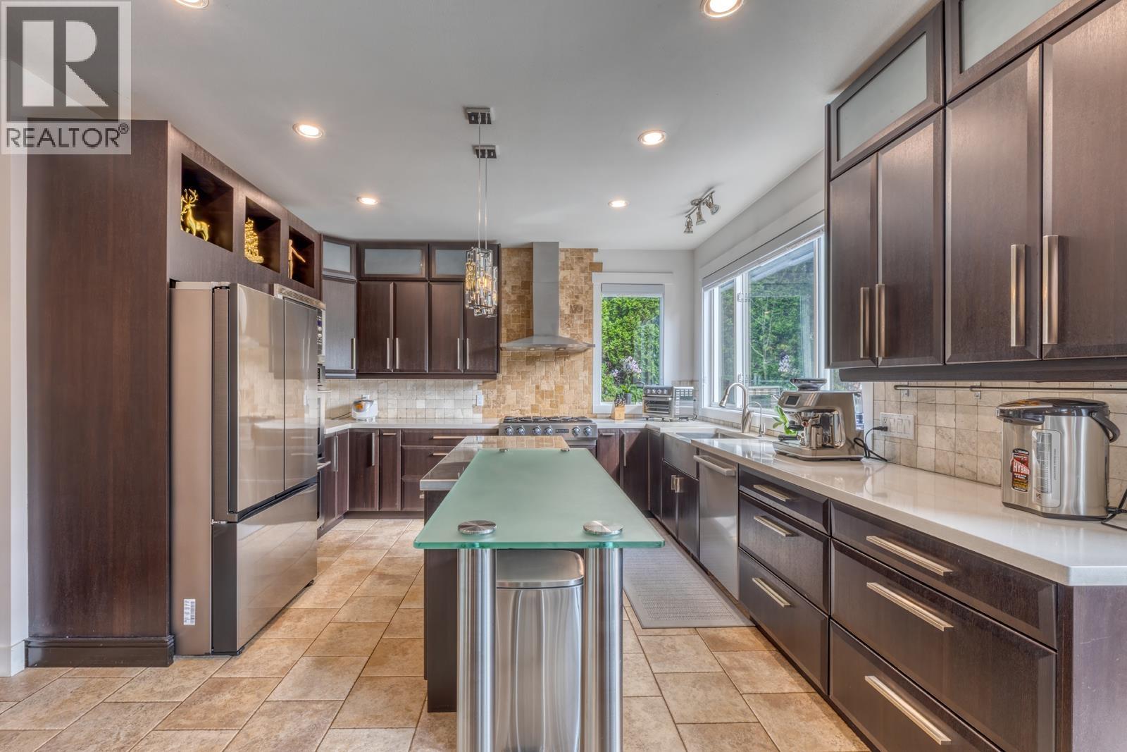 3067 Plateau Boulevard, Coquitlam, British Columbia  V3E 2Y7 - Photo 9 - R3156596