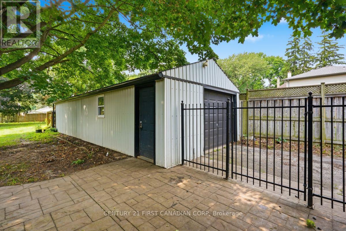 283 Spruce Street, London East, Ontario  N5W 4N2 - Photo 38 - X13688072