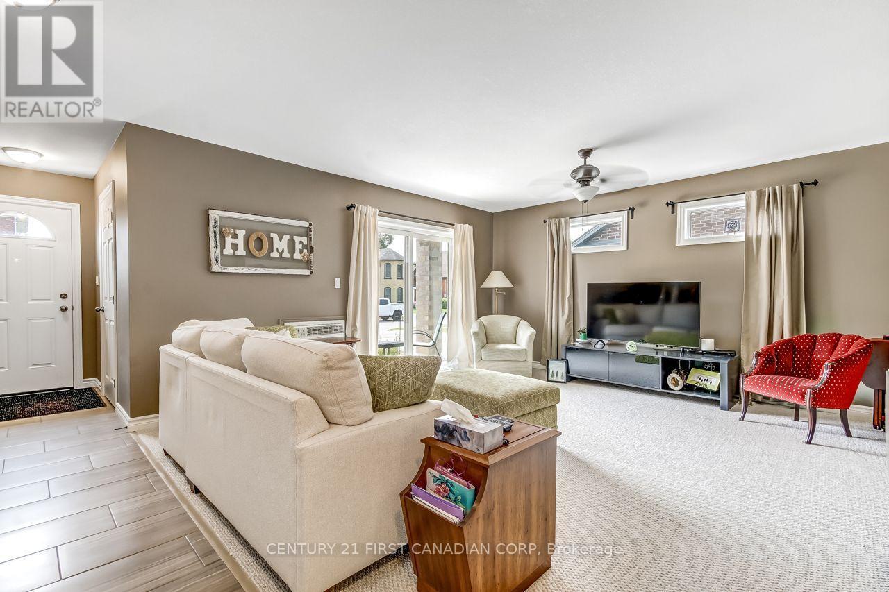 40-42 Locust Street, St. Thomas, Ontario  N5R 2C1 - Photo 8 - X13688240