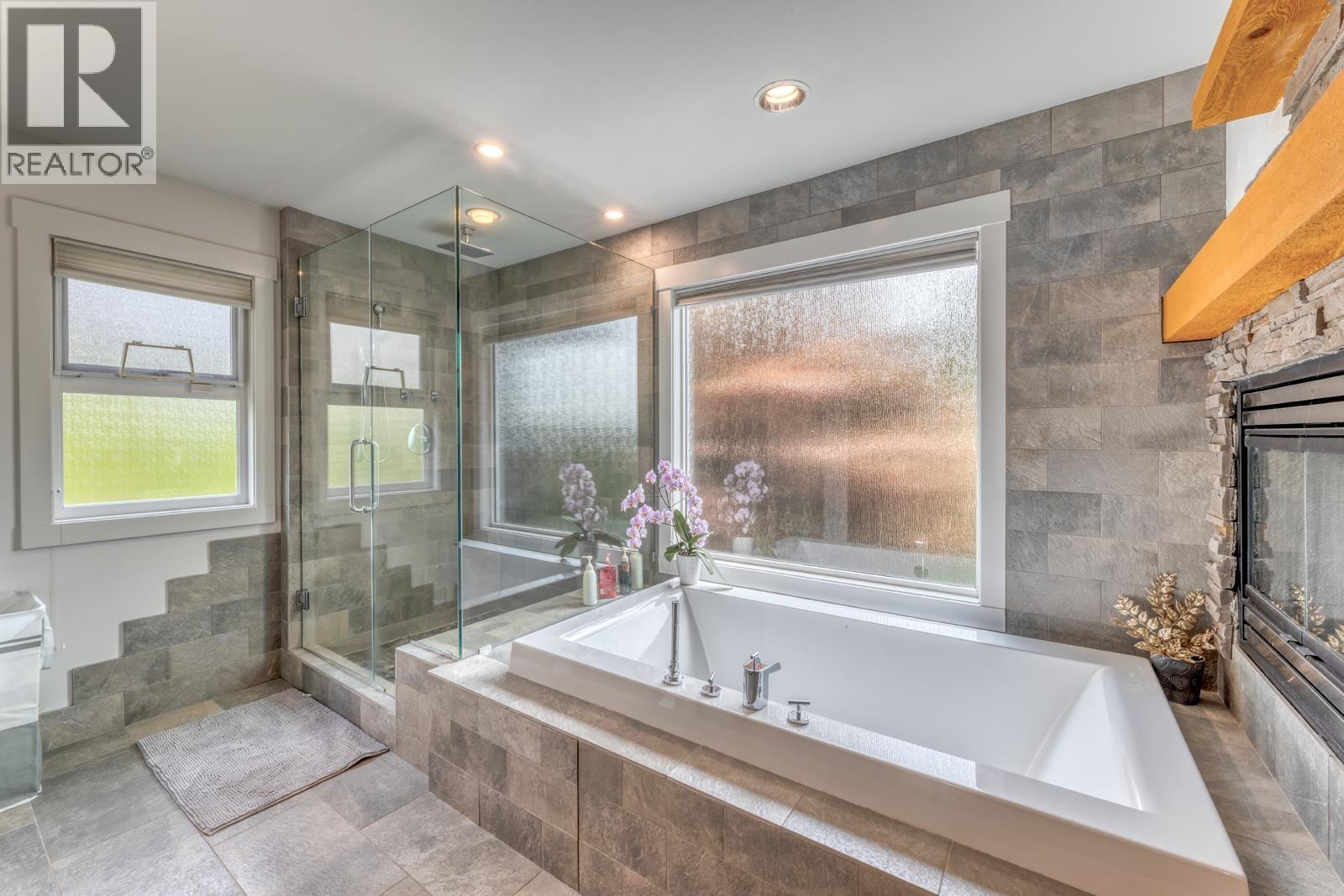 3067 Plateau Boulevard, Coquitlam, British Columbia  V3E 2Y7 - Photo 21 - R3156596
