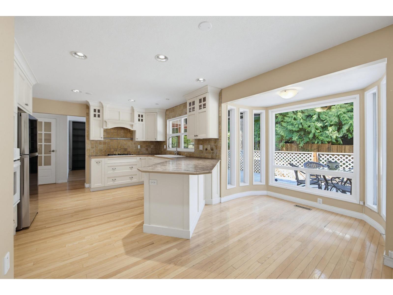 13521 19 Avenue, Surrey, British Columbia  V4A 6B3 - Photo 9 - R3155580
