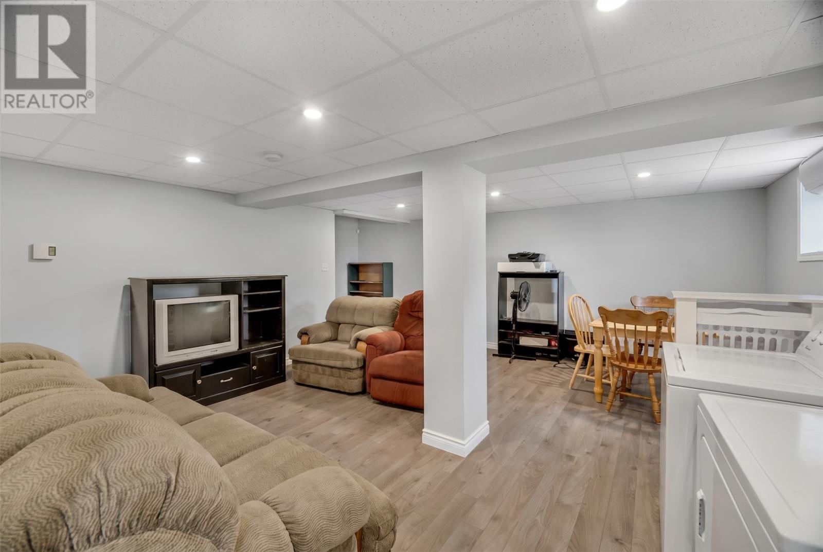 13 Meeker Place, St. John's — photo 17