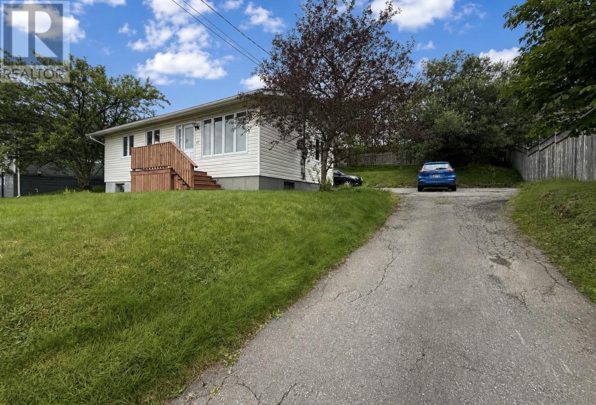 11 Caribou Road, Grand Falls-Windsor — photo 2