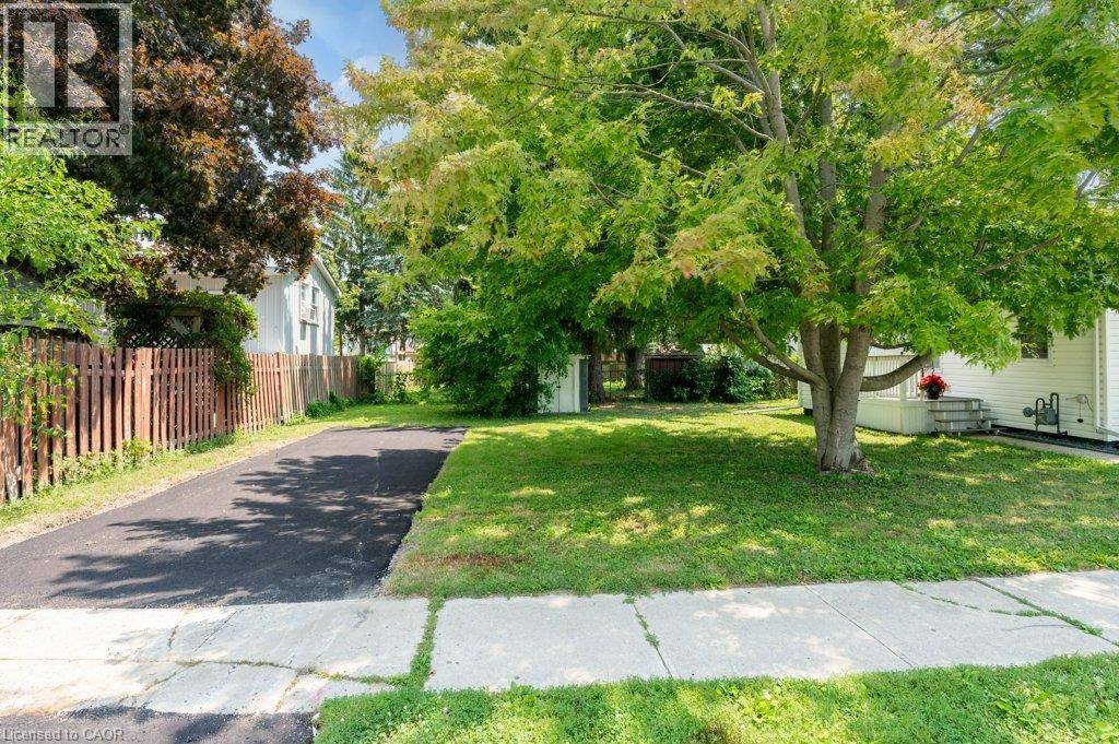 461 Selkirk Street, Wallaceburg, Ontario  N8A 3X9 - Photo 6 - 40848639