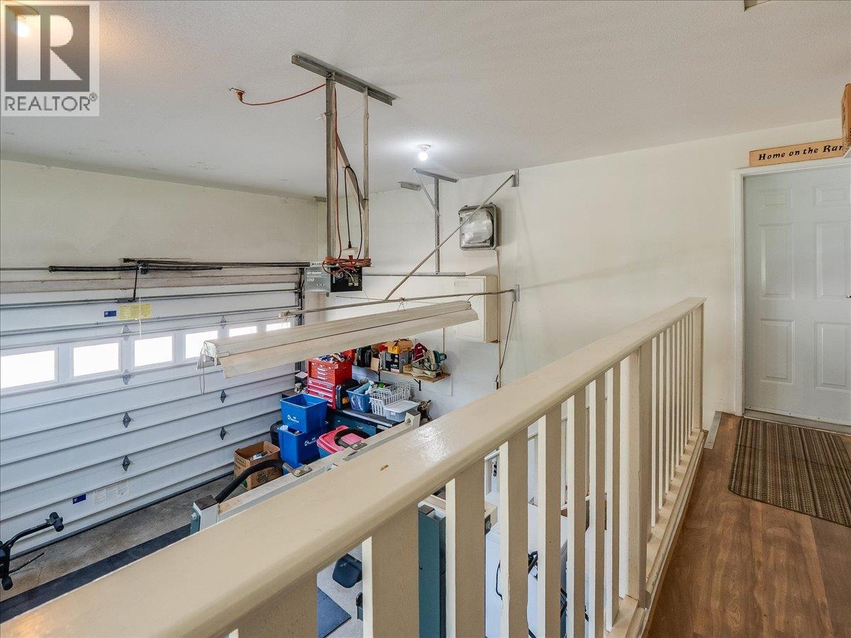 3617 14th Avenue, Castlegar, British Columbia  V1N 4J2 - Photo 31 - 10398027