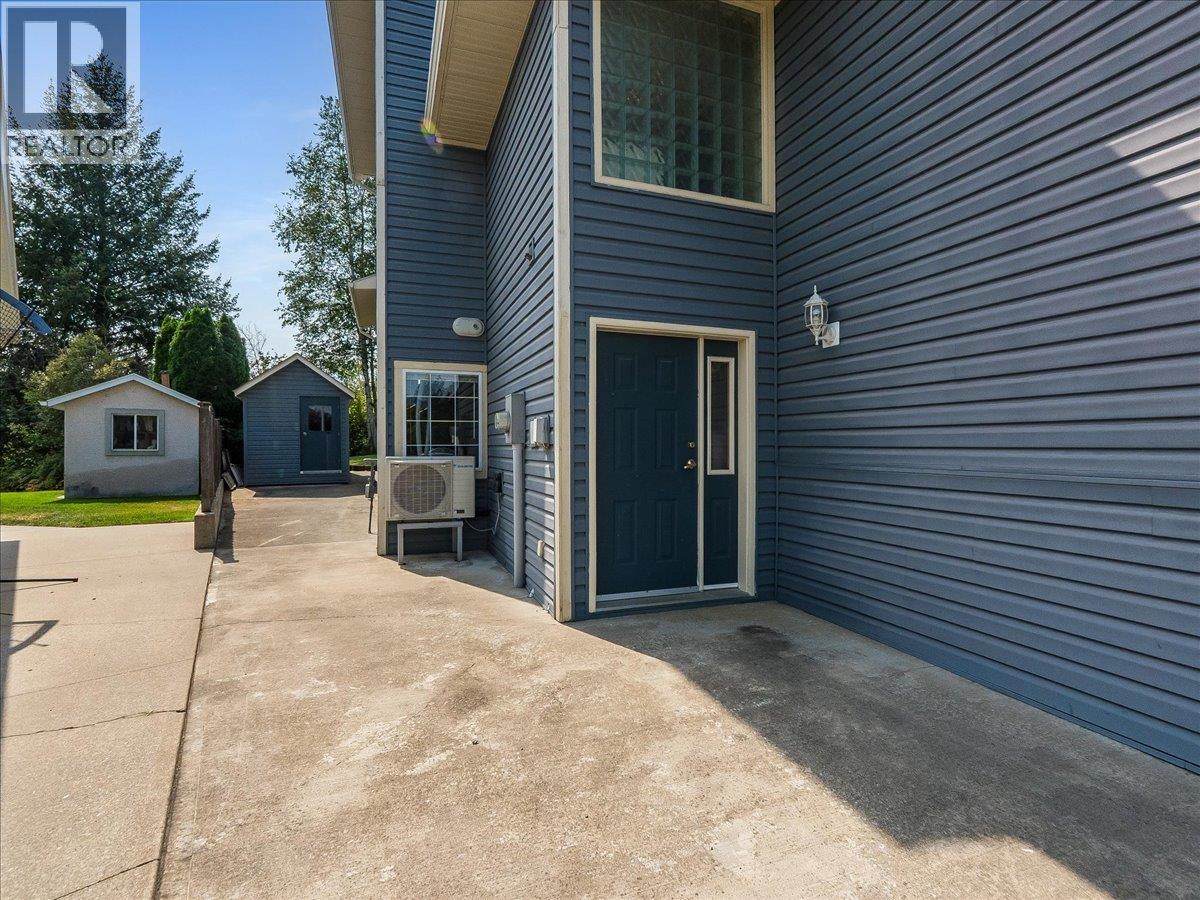 3617 14th Avenue, Castlegar, British Columbia  V1N 4J2 - Photo 67 - 10398027