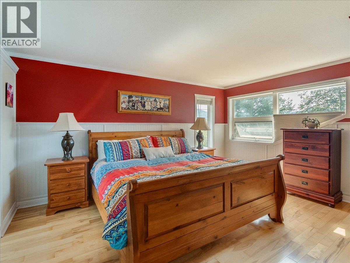 3617 14th Avenue, Castlegar, British Columbia  V1N 4J2 - Photo 36 - 10398027