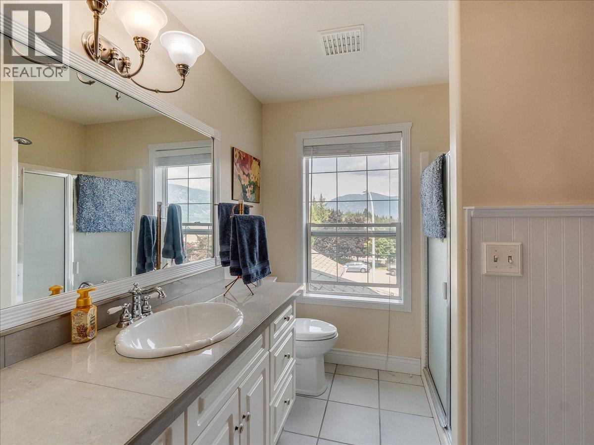 3617 14th Avenue, Castlegar, British Columbia  V1N 4J2 - Photo 39 - 10398027