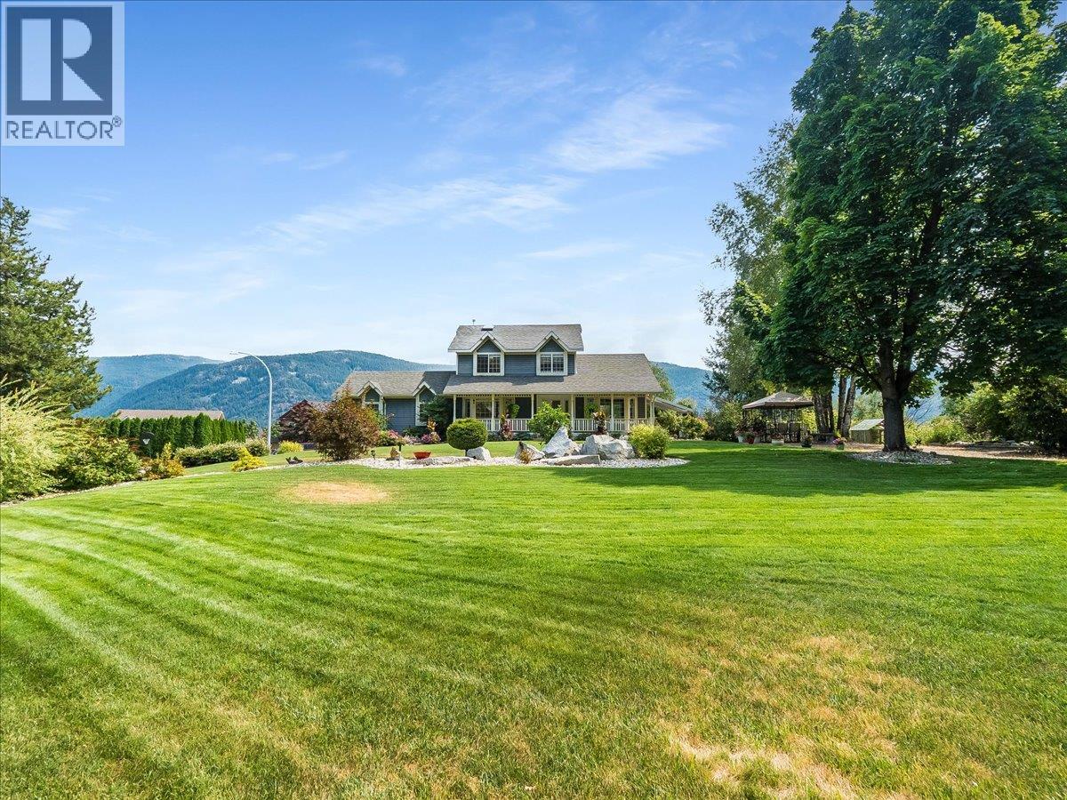 3617 14th Avenue, Castlegar, British Columbia  V1N 4J2 - Photo 81 - 10398027