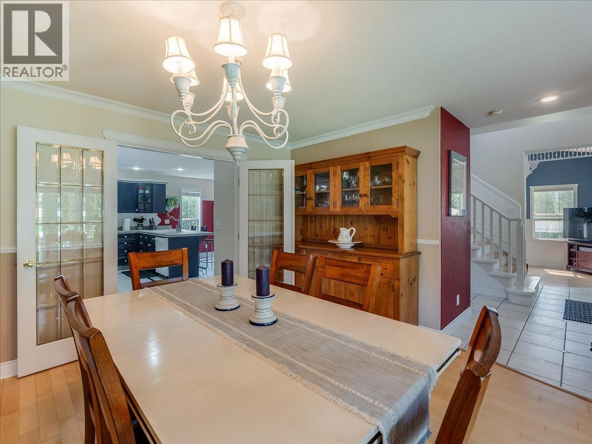 3617 14th Avenue, Castlegar, British Columbia  V1N 4J2 - Photo 23 - 10398027