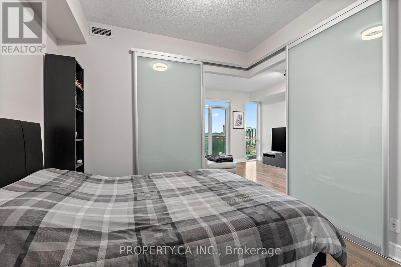 1204 - 116 George Street, Toronto, Ontario  M5A 3S2 - Photo 14 - C13688052