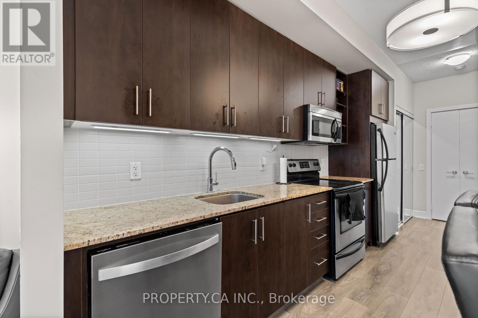 1204 - 116 George Street, Toronto, Ontario  M5A 3S2 - Photo 8 - C13688052