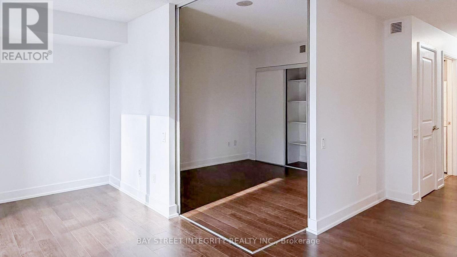 402 - 23 Sheppard Avenue E, Toronto, Ontario  M2N 0C8 - Photo 12 - C13688214