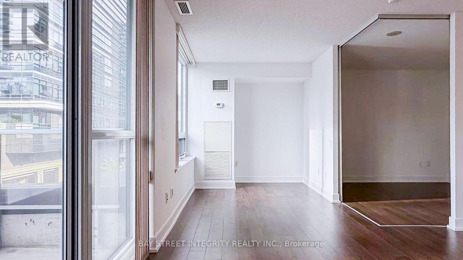 402 - 23 Sheppard Avenue E, Toronto, Ontario  M2N 0C8 - Photo 8 - C13688214