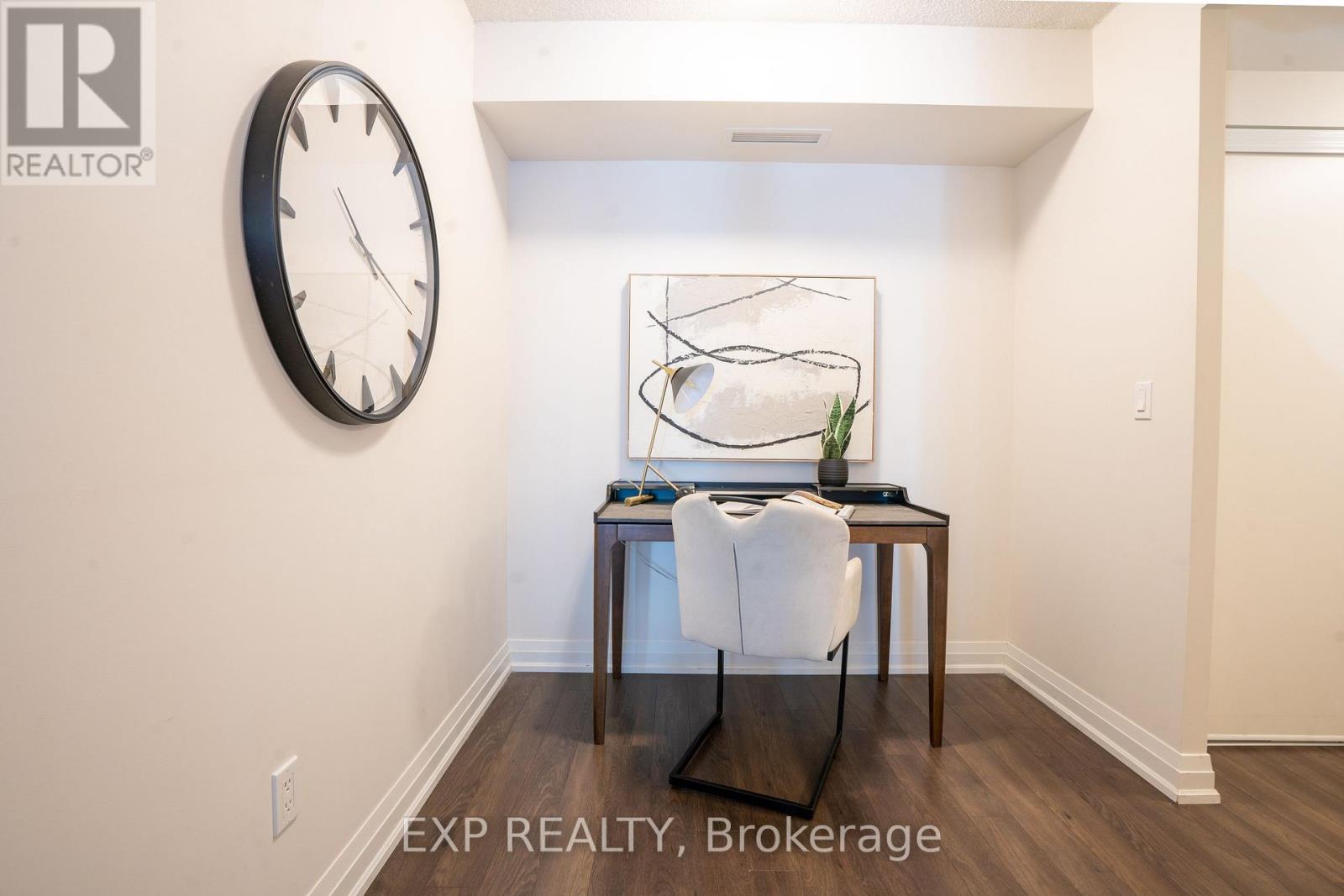 2410 - 20 Meadowglen Place, Toronto, Ontario  M1G 0A9 - Photo 9 - E13688050