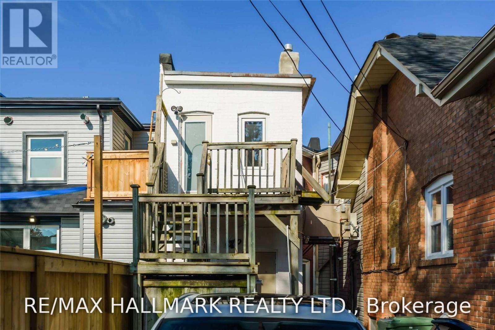 2nd Fl - 1001 Kingston Road, Toronto, Ontario  M4E 1T3 - Photo 14 - E13688068