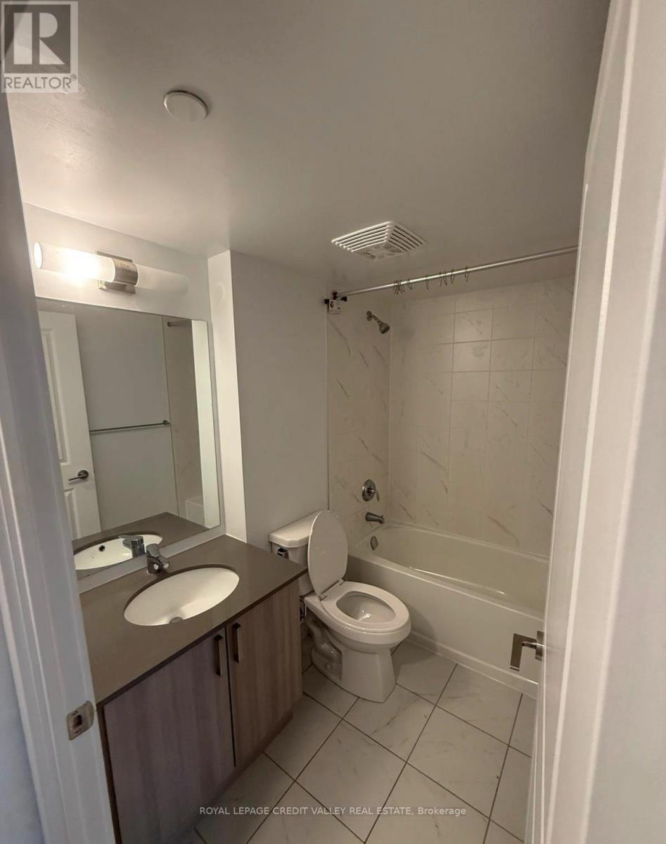2401 - 1455 Celebration Drive, Pickering, Ontario  L1W 0C3 - Photo 7 - E13688070
