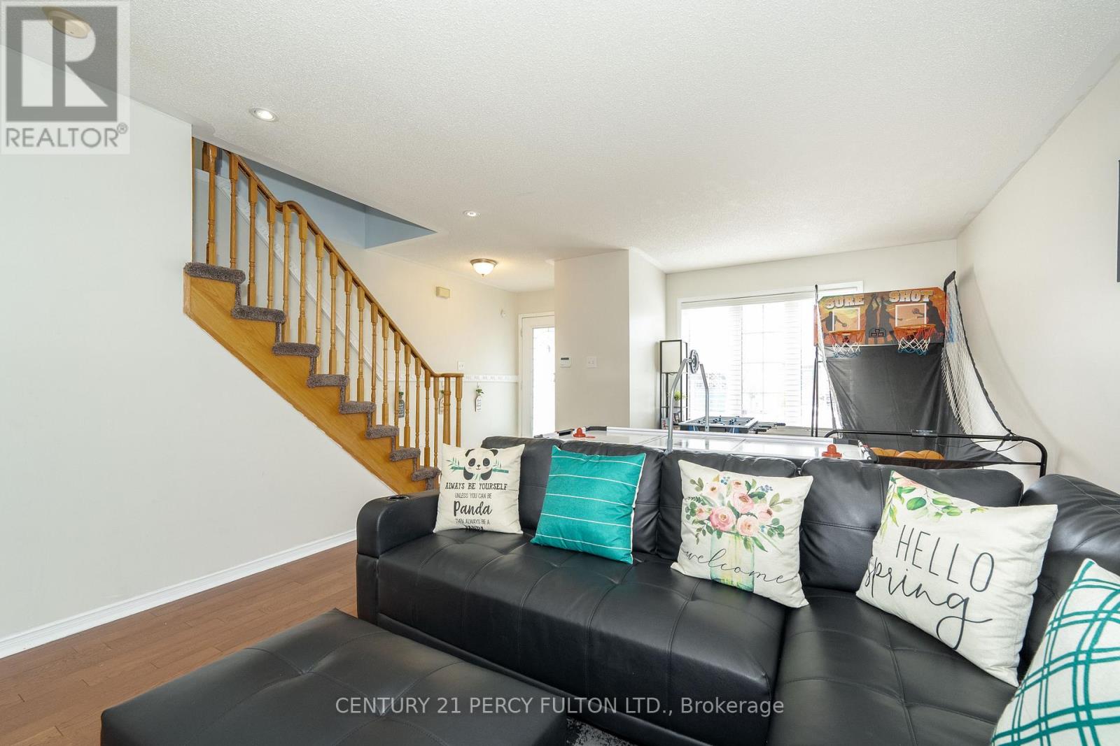 71 Armitage Crescent, Ajax, Ontario  L1T 4K9 - Photo 11 - E13688148