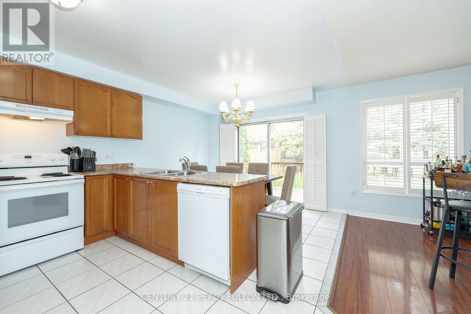 71 Armitage Crescent, Ajax, Ontario  L1T 4K9 - Photo 14 - E13688148