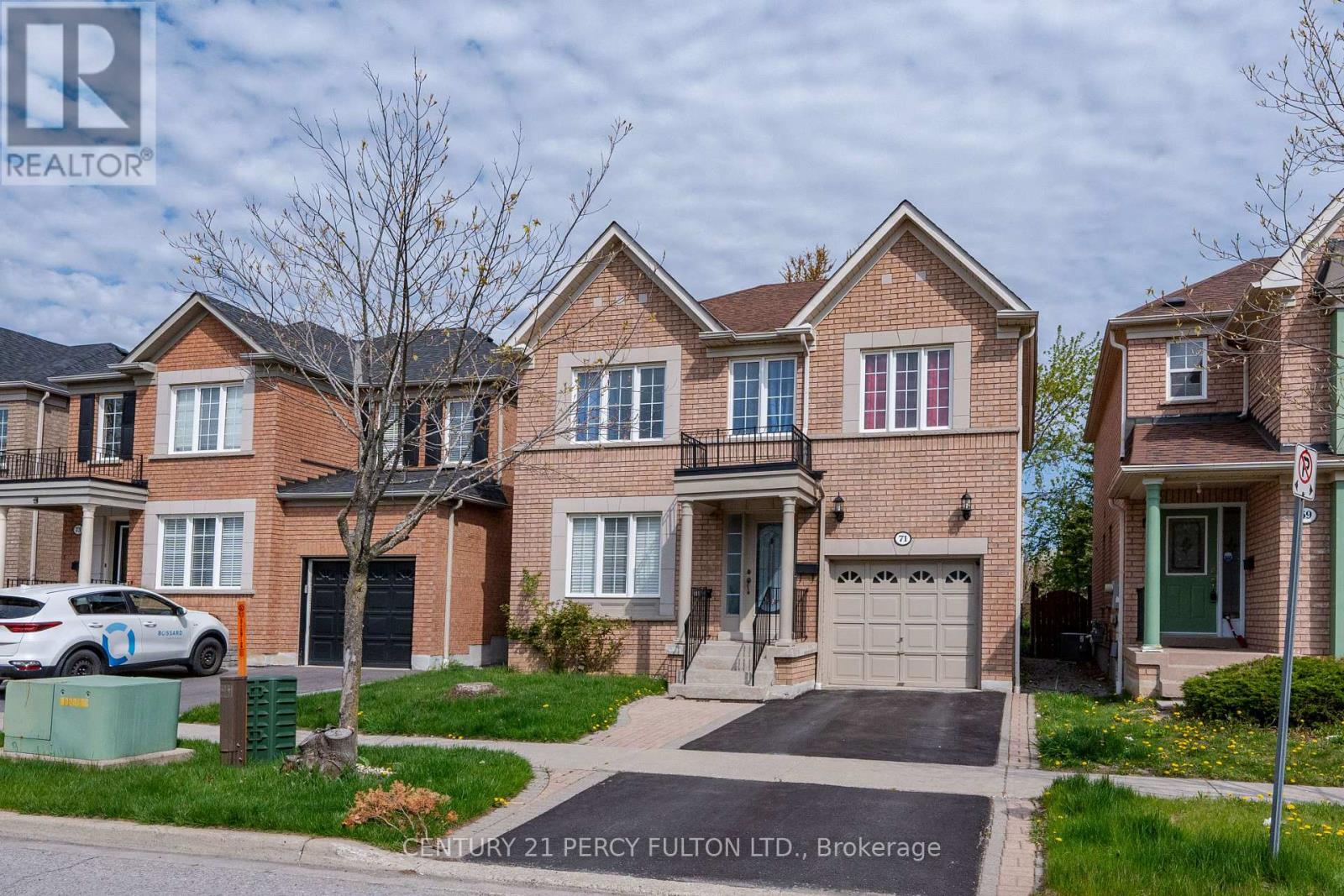 71 Armitage Crescent, Ajax, Ontario  L1T 4K9 - Photo 2 - E13688148