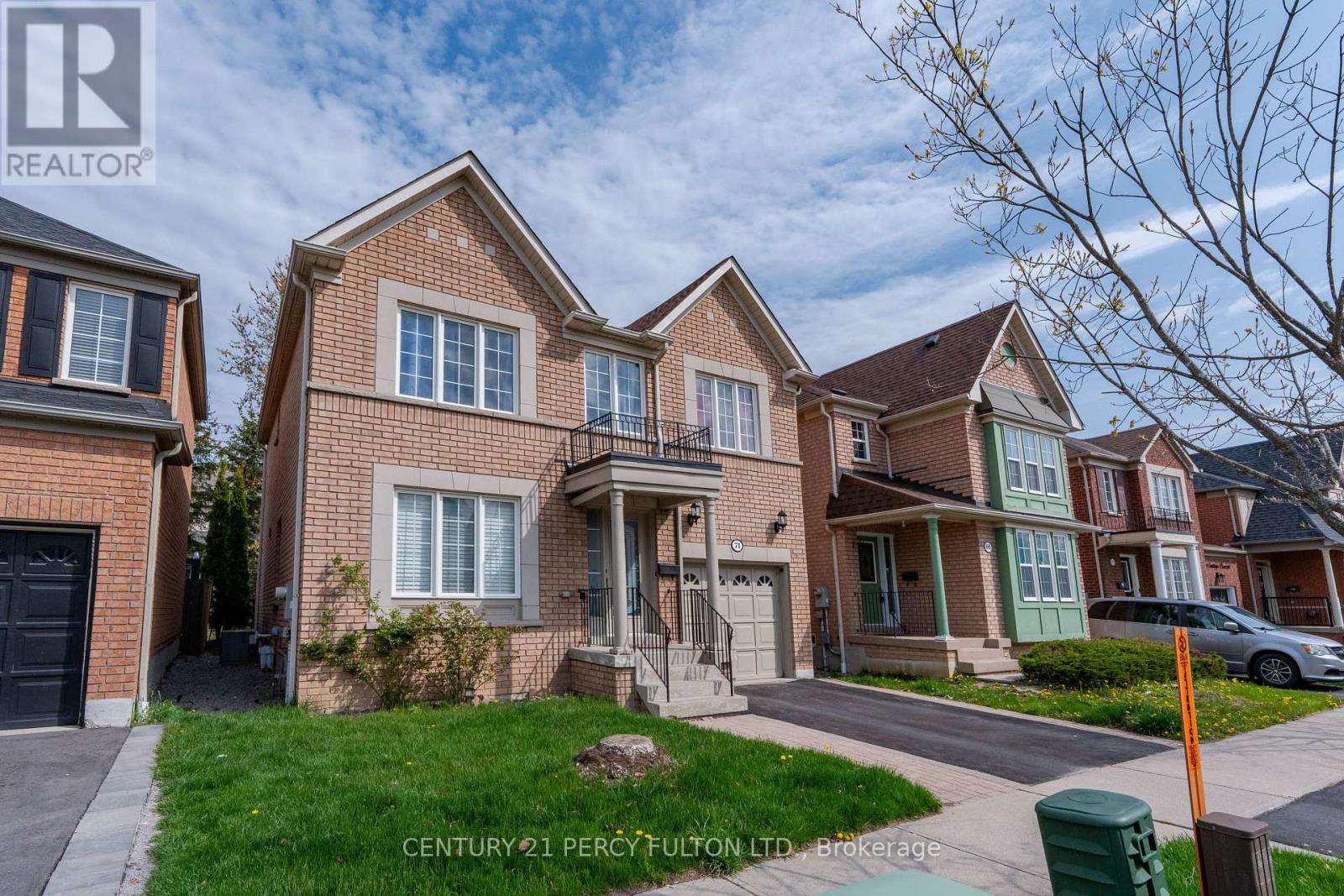 71 Armitage Crescent, Ajax, Ontario  L1T 4K9 - Photo 4 - E13688148
