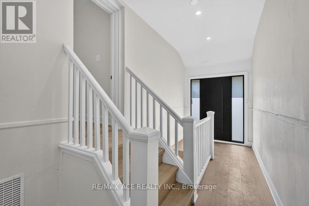 11 Faircroft Boulevard, Toronto, Ontario  M1N 2W9 - Photo 32 - E13688156