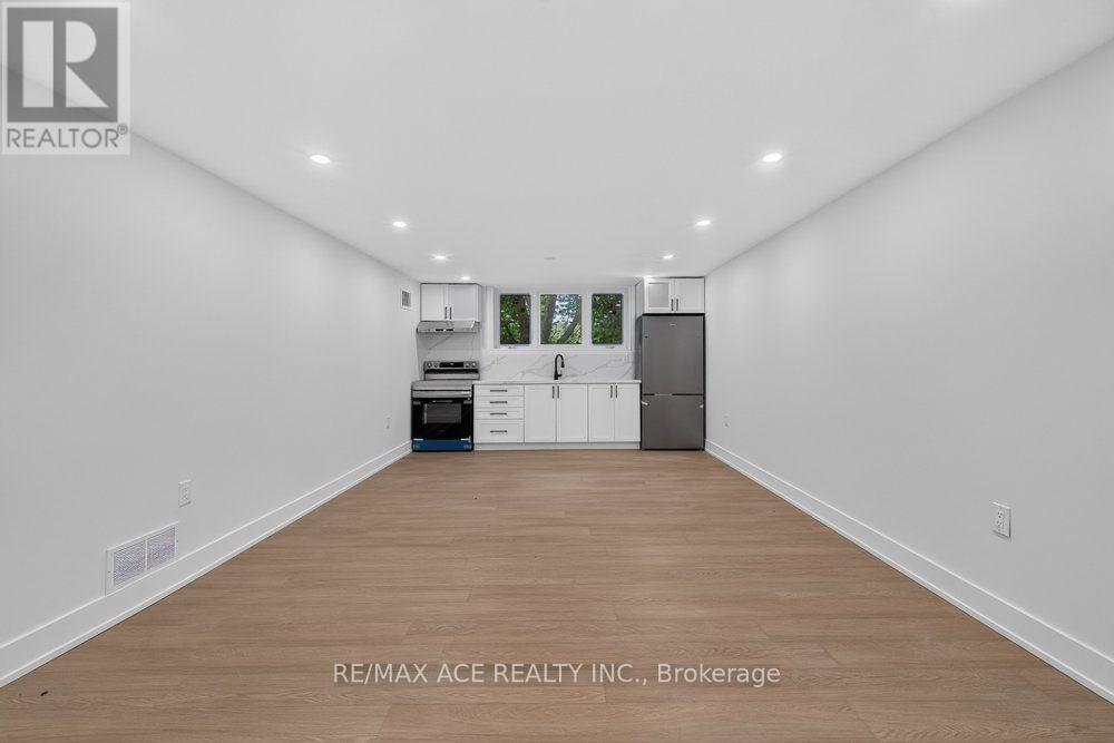 11 Faircroft Boulevard, Toronto, Ontario  M1N 2W9 - Photo 38 - E13688156
