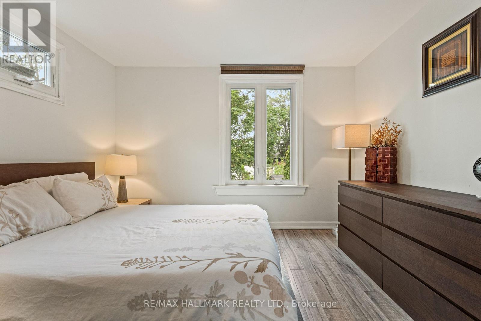 324 Kenilworth Avenue, Toronto, Ontario  M4L 3S8 - Photo 23 - E13688170