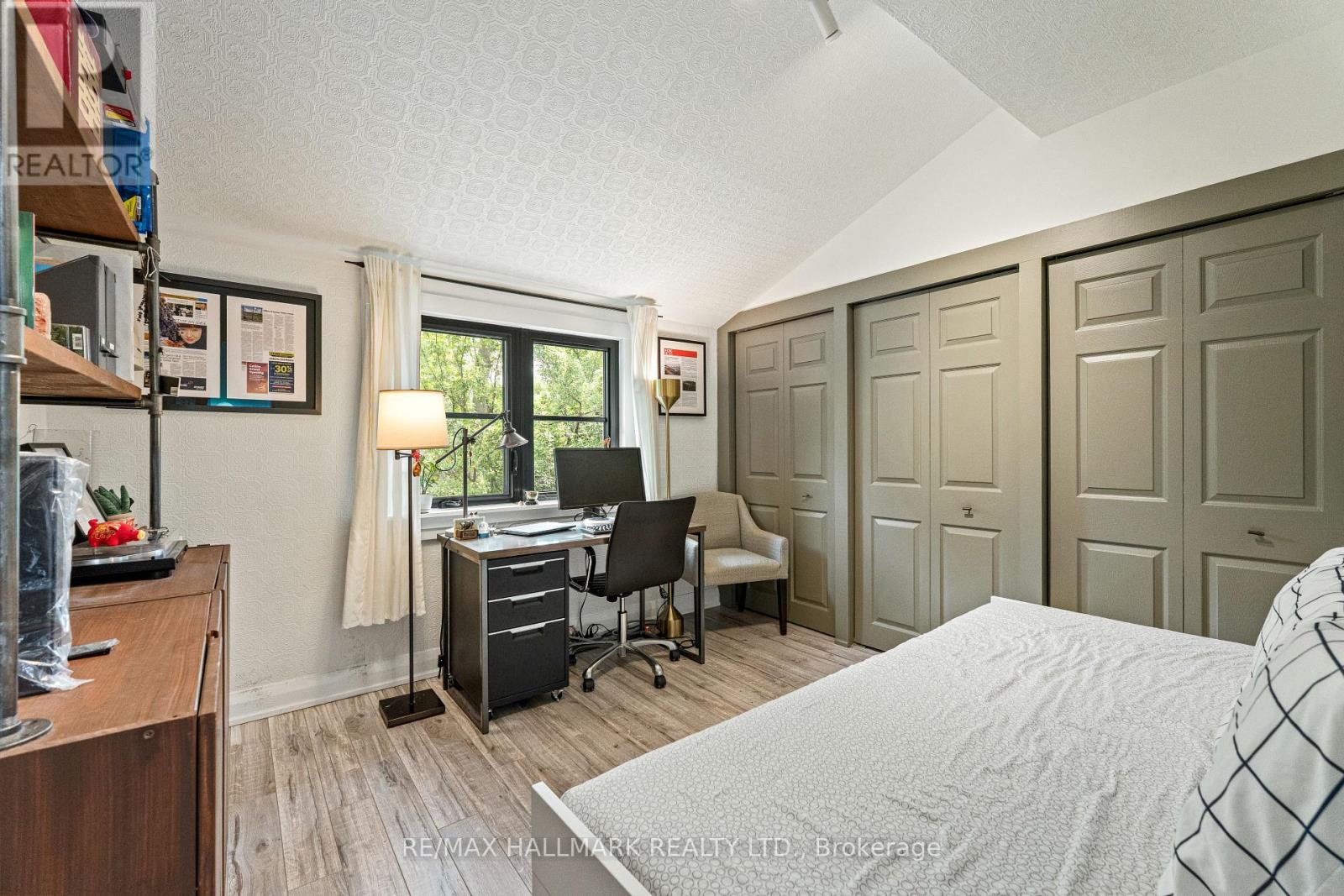 324 Kenilworth Avenue, Toronto, Ontario  M4L 3S8 - Photo 31 - E13688170