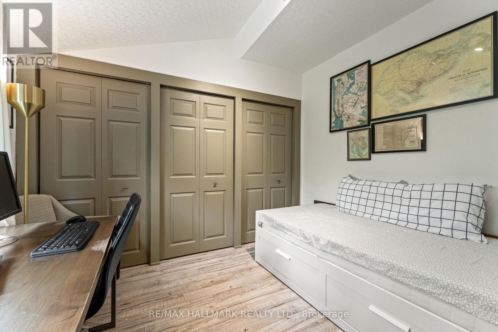 324 Kenilworth Avenue, Toronto, Ontario  M4L 3S8 - Photo 33 - E13688170