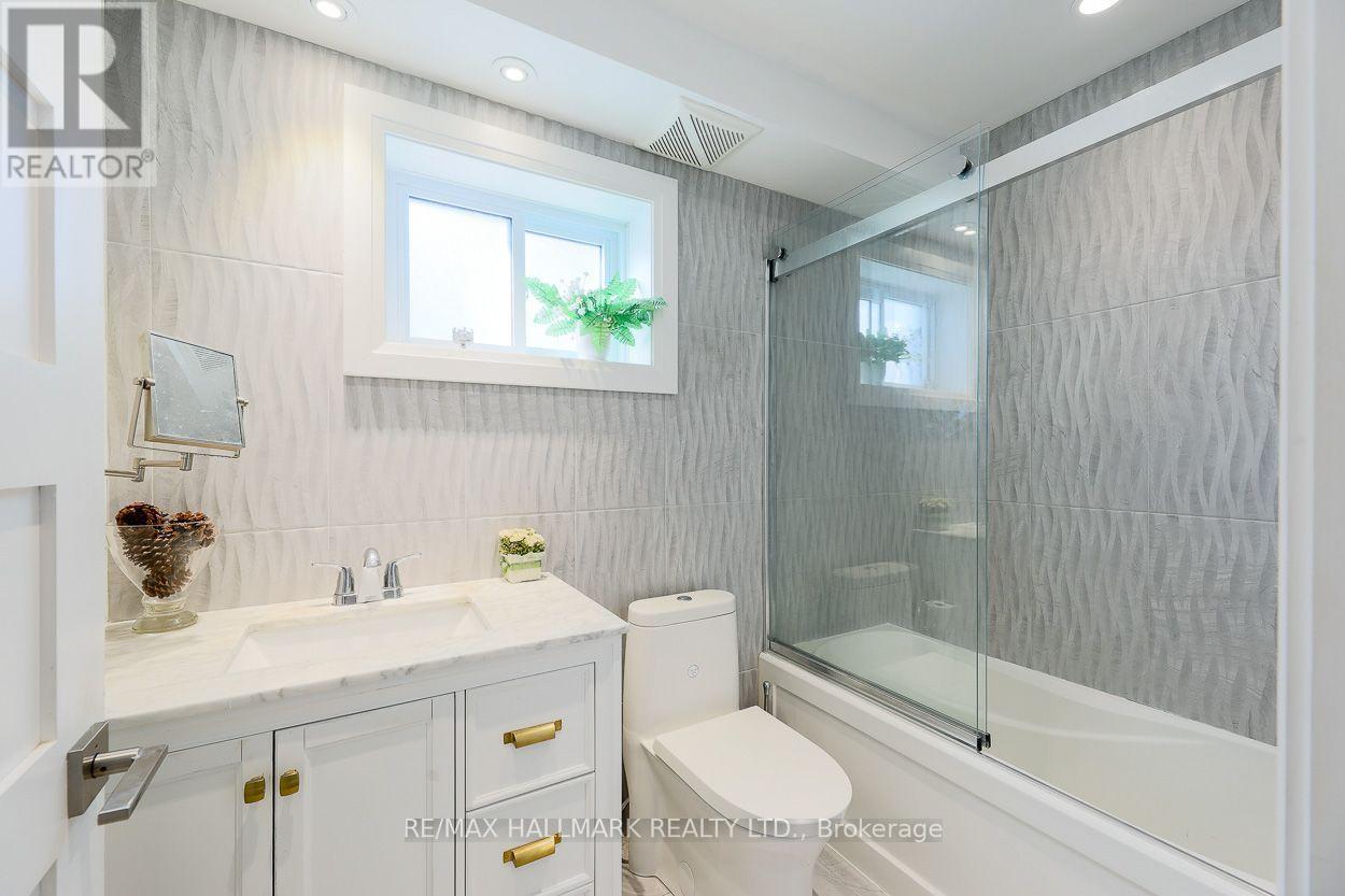 110 Lakeside Avenue, Toronto, Ontario  M1N 3C1 - Photo 12 - E13688182
