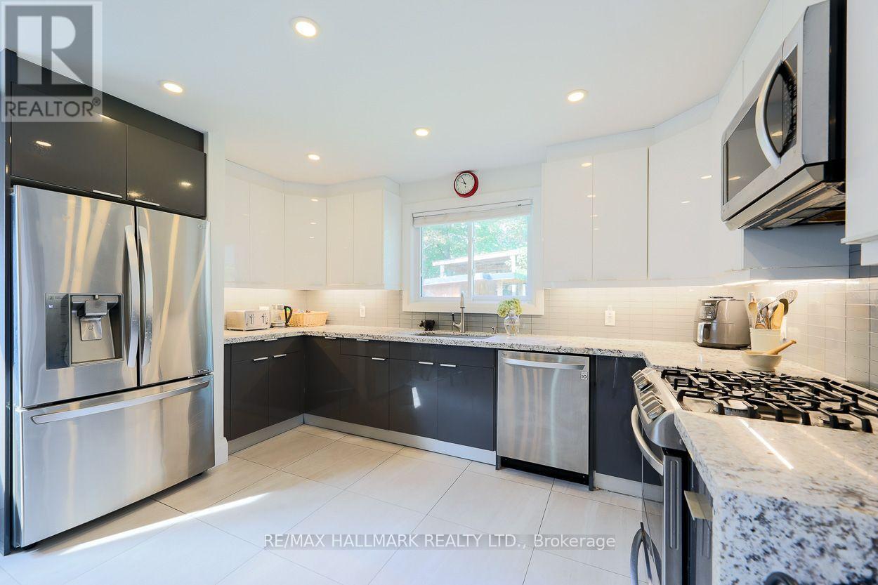 110 Lakeside Avenue, Toronto, Ontario  M1N 3C1 - Photo 7 - E13688182