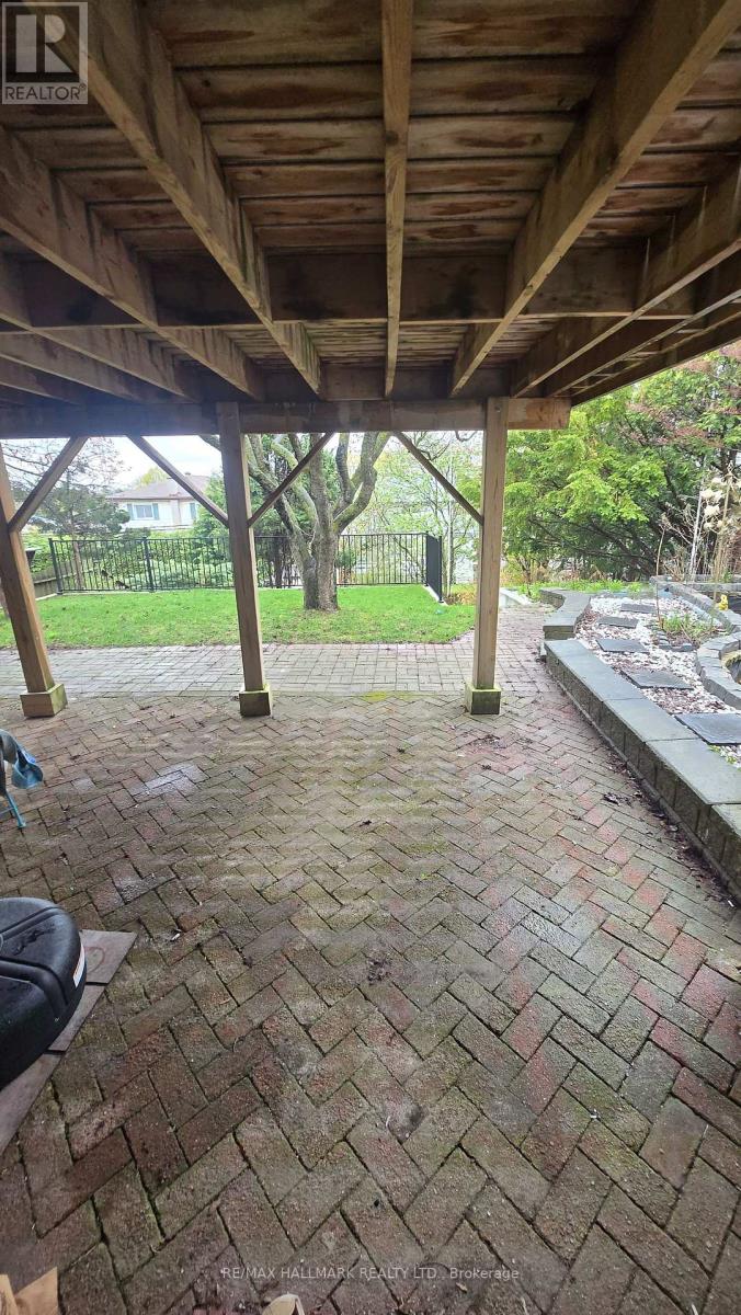 Lower Level - 106 Springdale Crescent, Oshawa, Ontario  L1H 7C1 - Photo 12 - E13688220