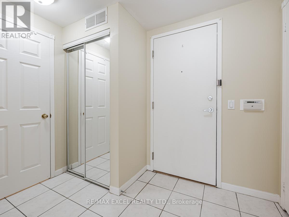805 - 188 Bonis Avenue, Toronto, Ontario  M1T 3W1 - Photo 4 - E13688232