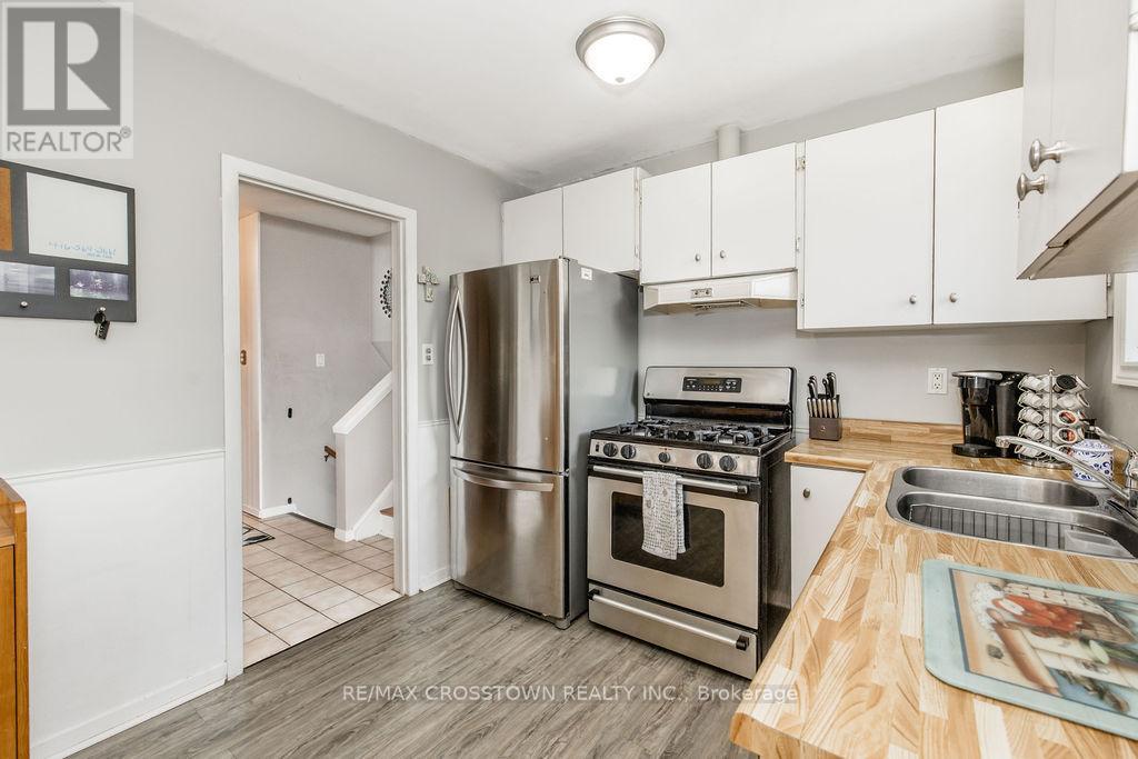 865 Krosno Boulevard, Pickering, Ontario  L1W 1H2 - Photo 13 - E13688242