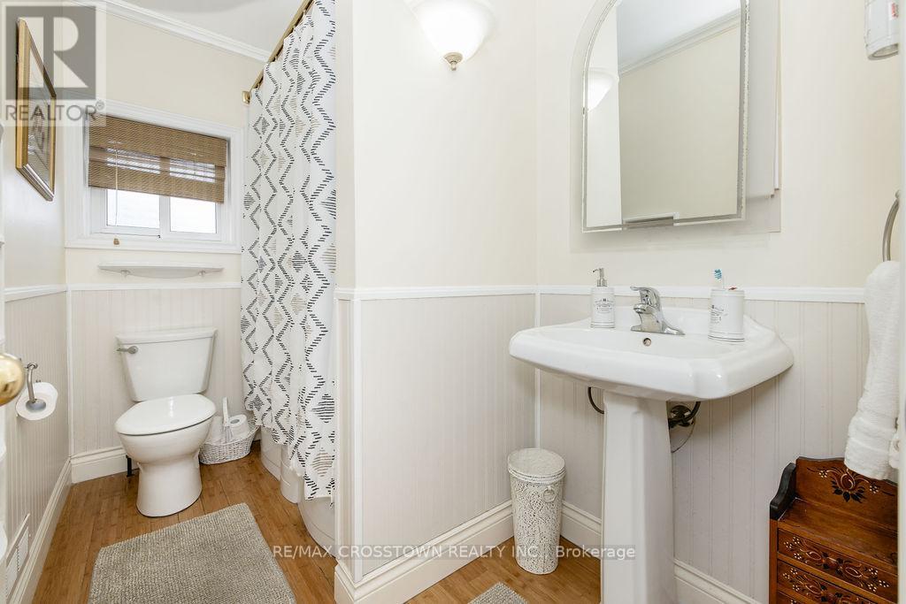 865 Krosno Boulevard, Pickering, Ontario  L1W 1H2 - Photo 24 - E13688242