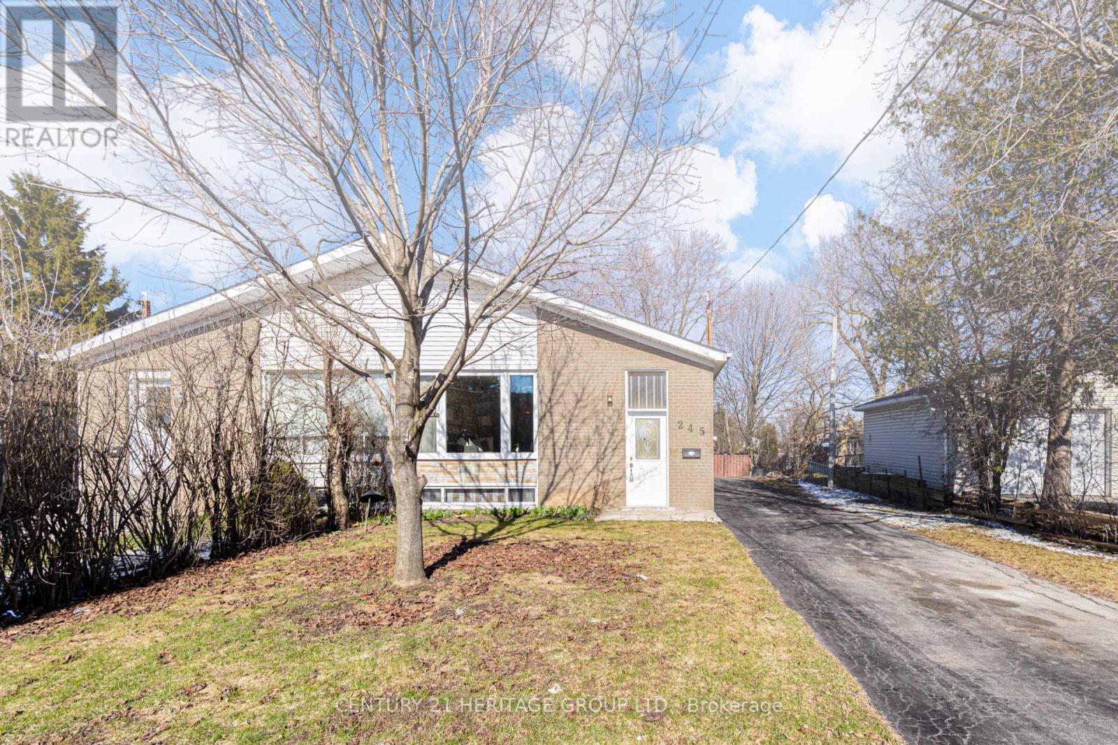 245 Browndale Crescent, Richmond Hill, Ontario  L4C 3H9 - Photo 2 - N13688032