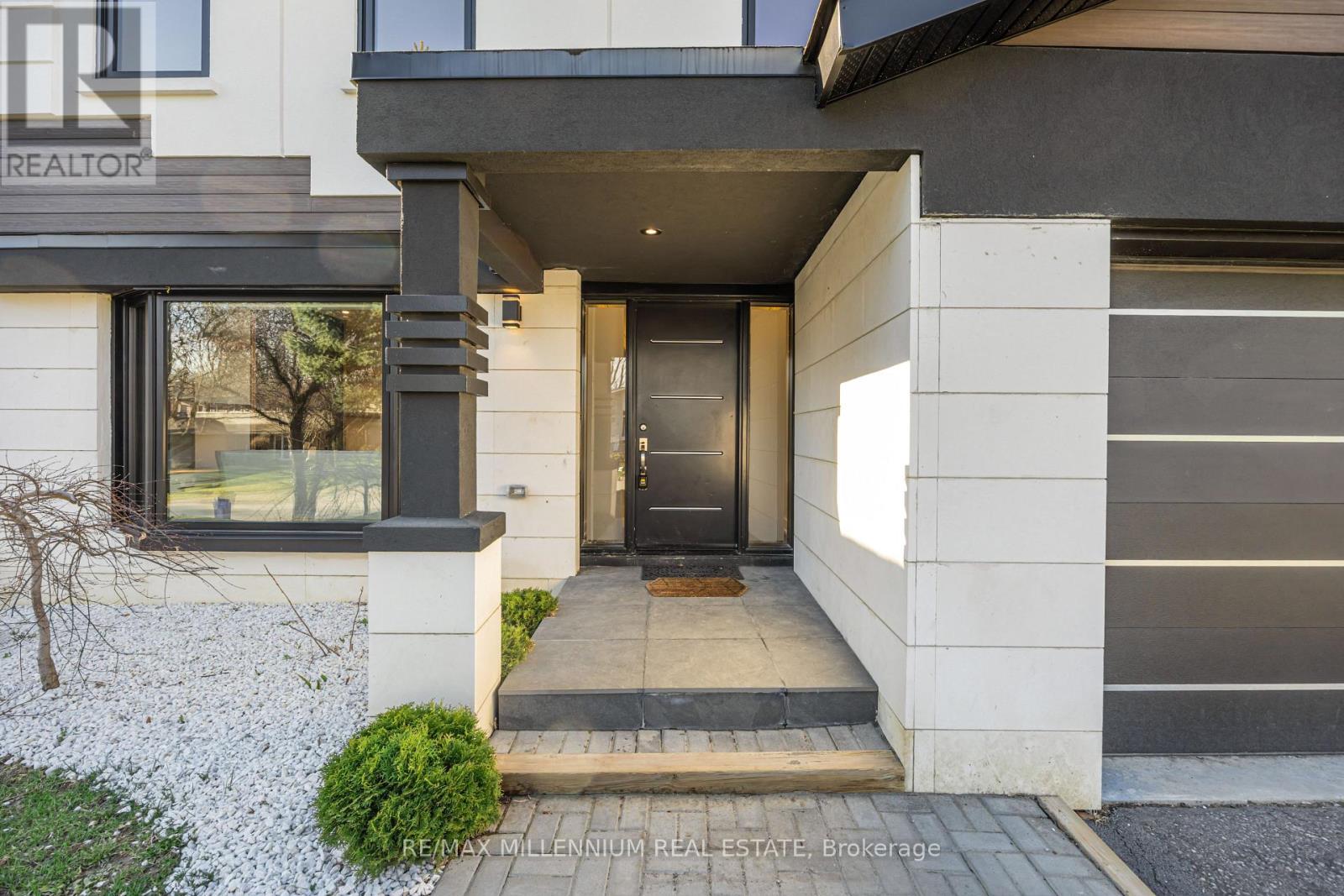 14 Portree Crescent, Markham, Ontario  L3T 3G2 - Photo 2 - N13688036