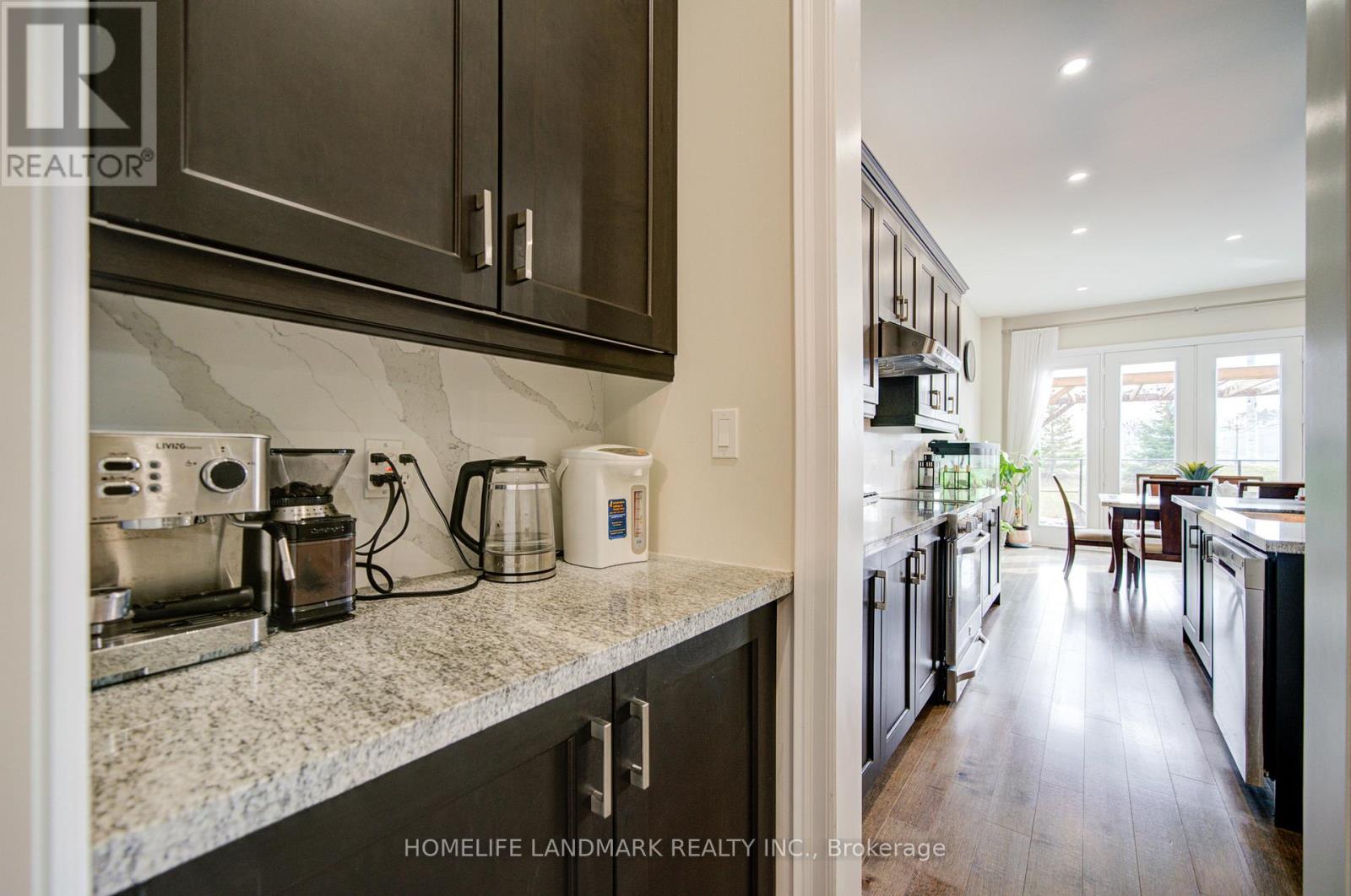 43 Mike Boshevski Court, Aurora, Ontario  L4G 3G7 - Photo 12 - N13688038
