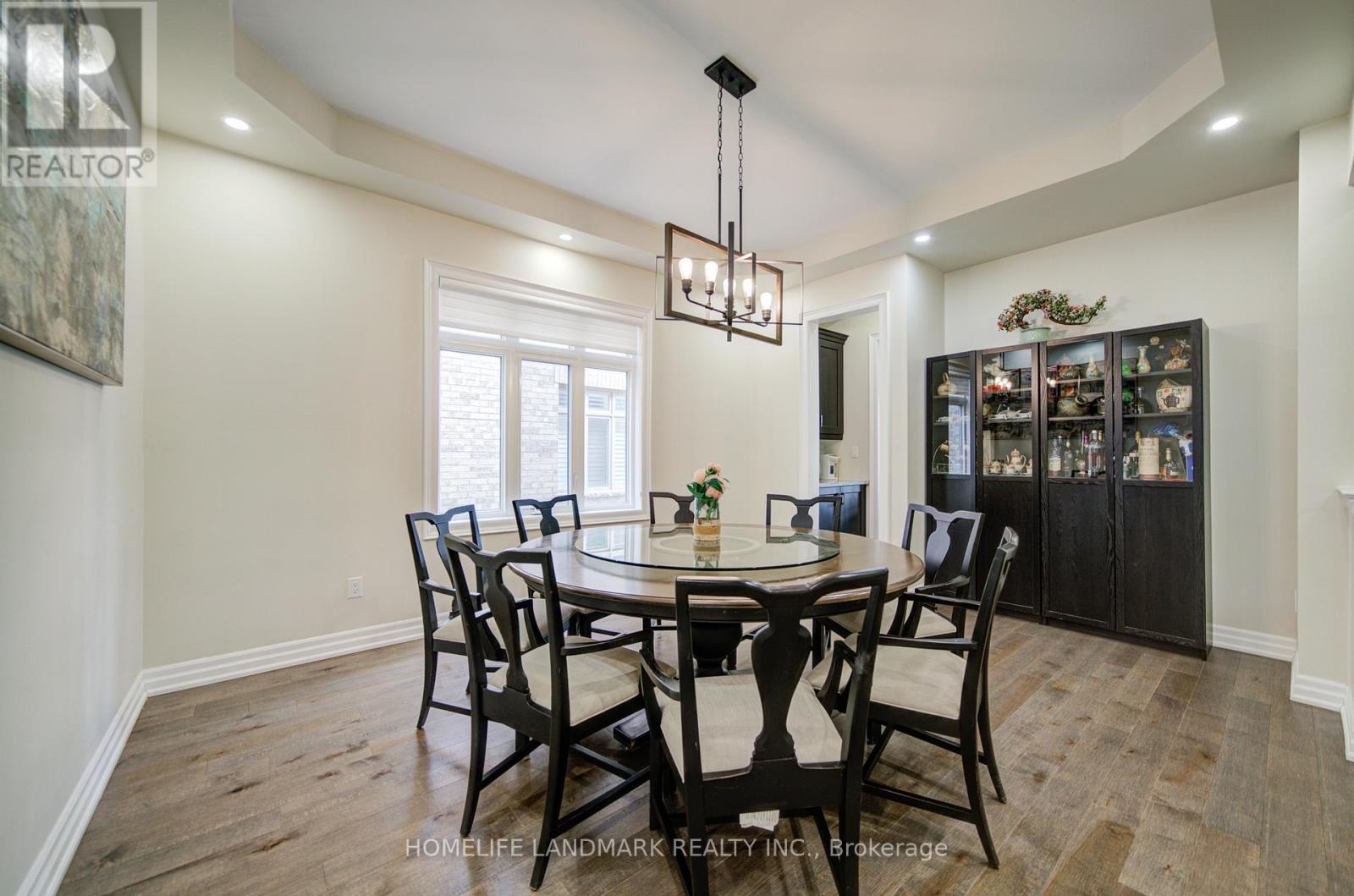 43 Mike Boshevski Court, Aurora, Ontario  L4G 3G7 - Photo 8 - N13688038