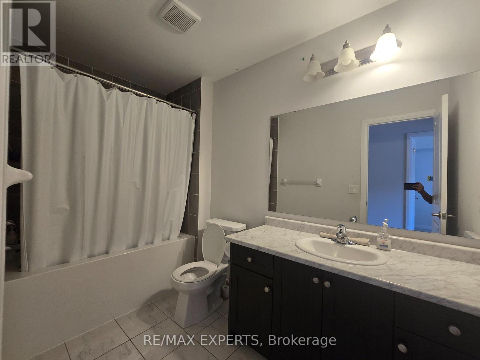 35 Landolfi Way, Bradford West Gwillimbury (Bradford), Ontario L3Z 4L7 - Photo 12 - N13688146