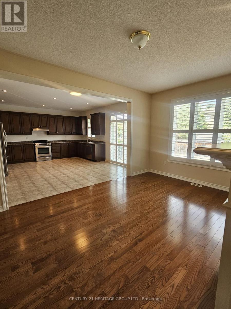 10 Orville Hand Court, Bradford West Gwillimbury (Bradford), Ontario  L3Z 3H9 - Photo 9 - N13688224